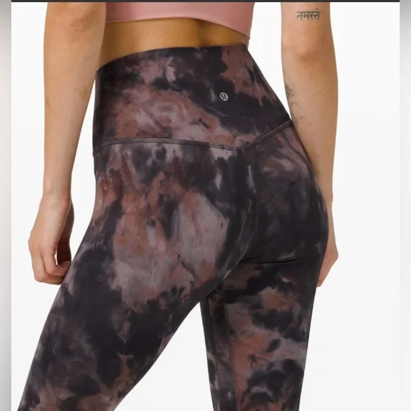 Lululemon Align Pant 25" *Diamond Dye
Diamond Dye Graphite Grey Pink Pastel - Picture 10 of 10